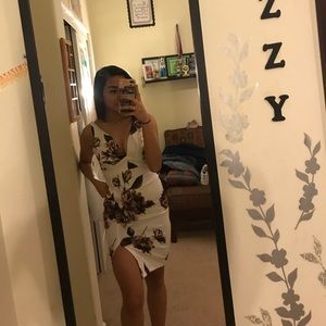 Q Floral Bodycon Dress!!